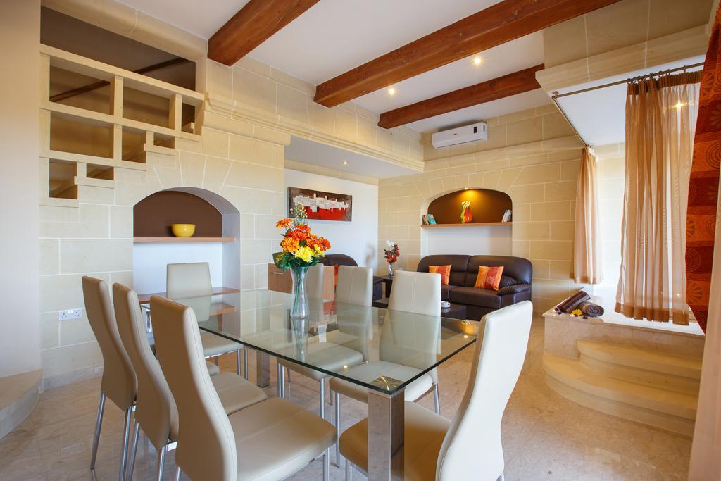 Carini Farmhouses Gharb  Ruang foto