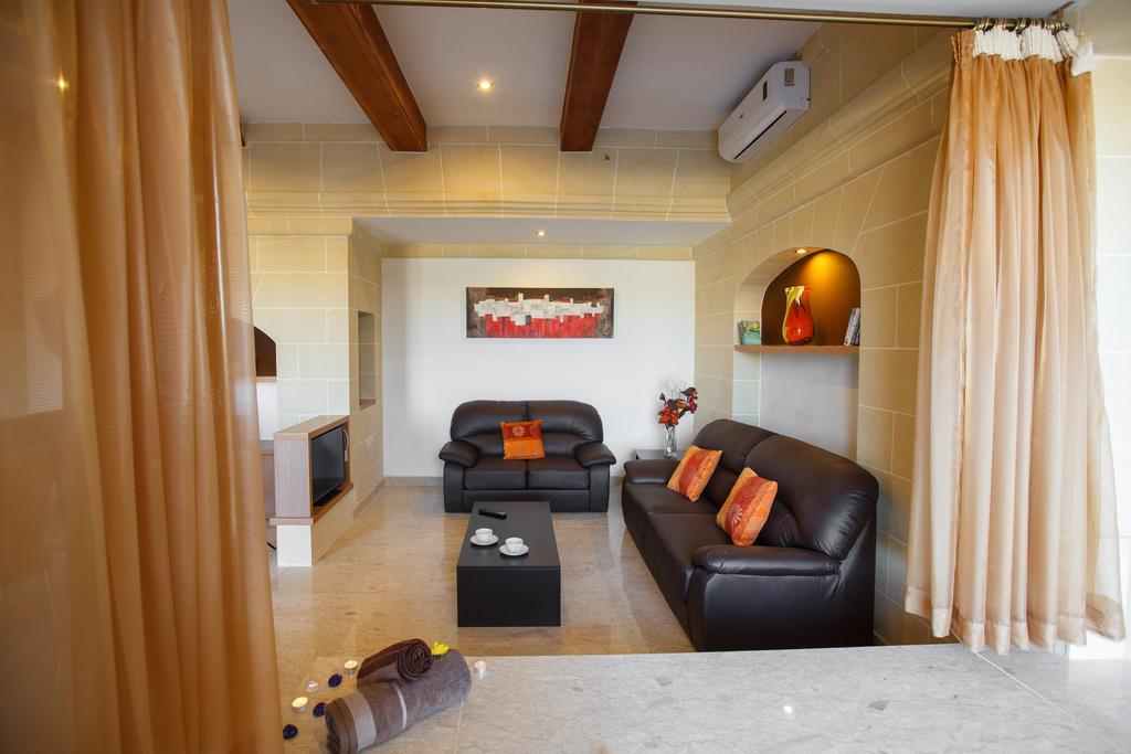 Carini Farmhouses Gharb  Ruang foto