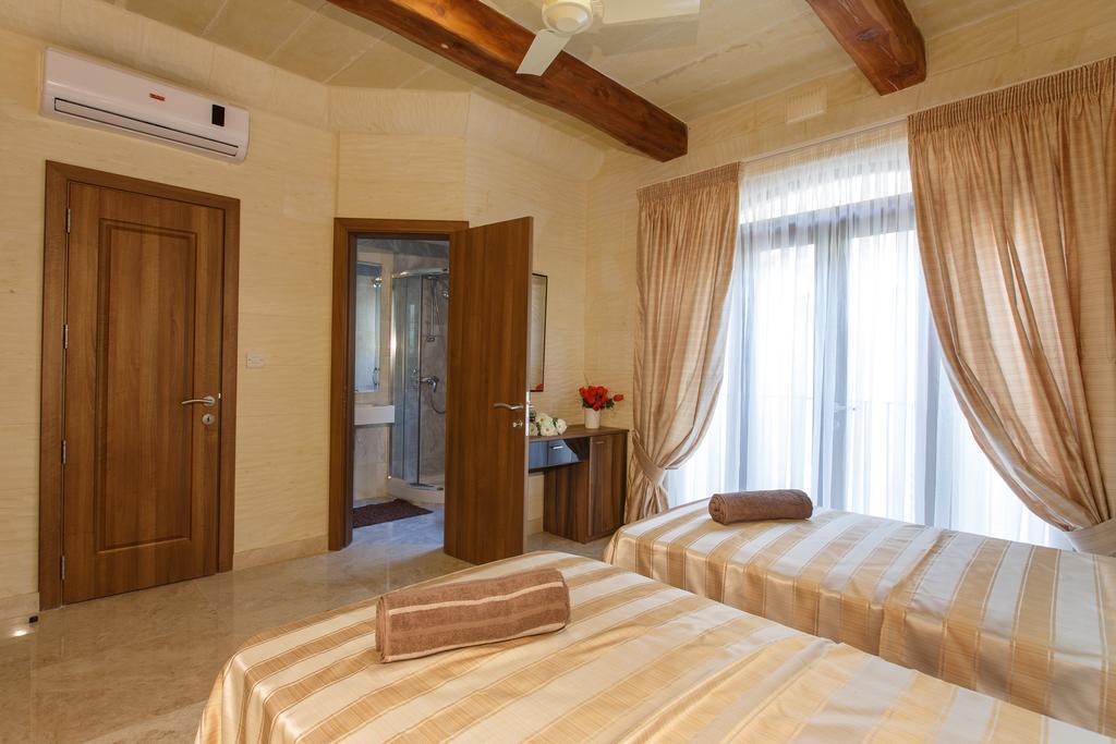 Carini Farmhouses Gharb  Bagian luar foto