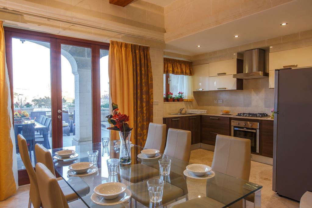 Carini Farmhouses Gharb  Bagian luar foto