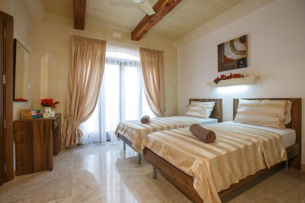 Carini Farmhouses Gharb  Bagian luar foto